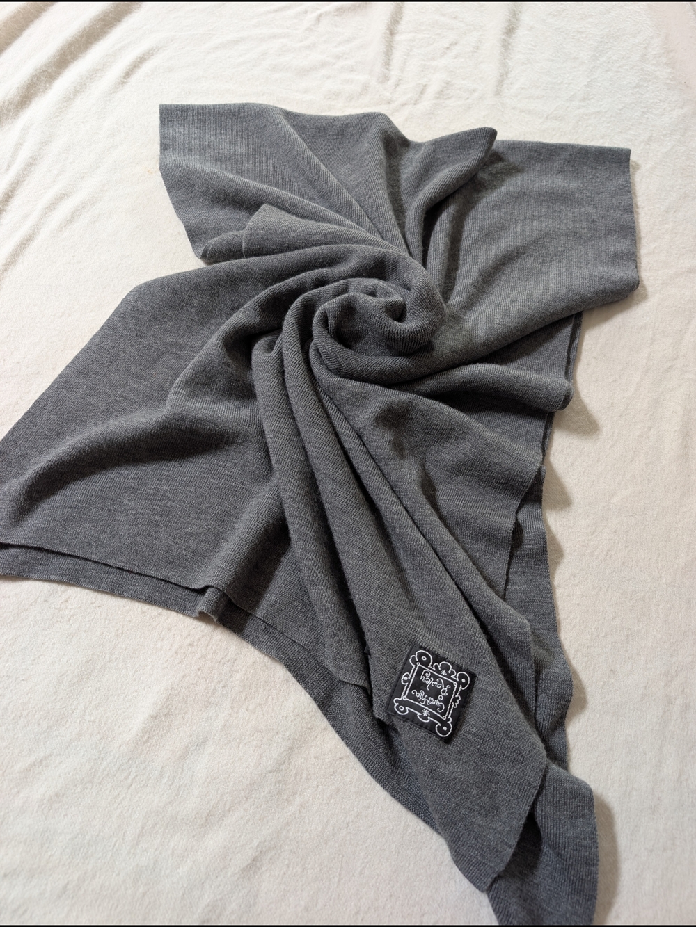 100% Wool Cynthia Rowley Grey Scarf